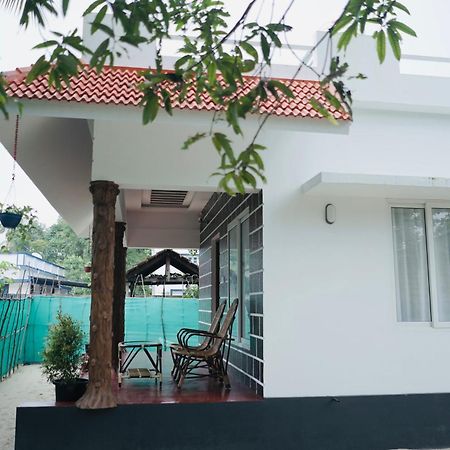 Marari Red Angel Villa Mararikulam Ruang foto