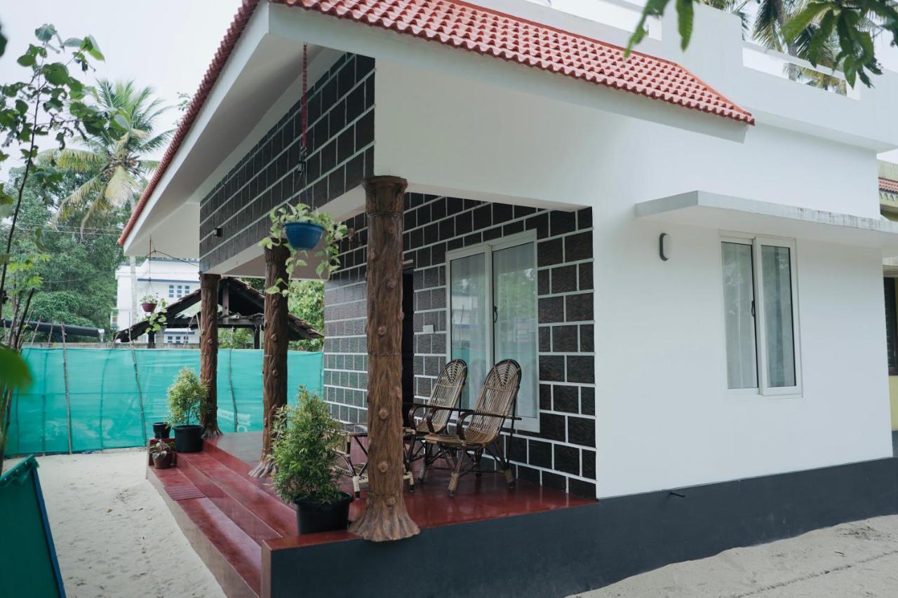 Marari Red Angel Villa Mararikulam Bagian luar foto